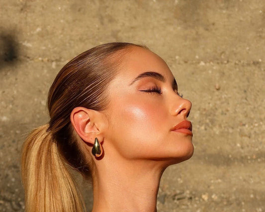 How to Style Gold Jewelry for a Chic Everyday Look